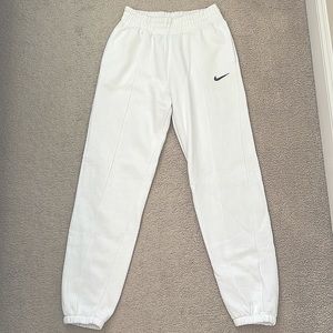 Nike Sweatpants